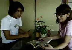 Sự nhiệt phim séc nhật bản không che tình của các môn thể thao phát triển trong các phòng trước gương con điếm
