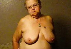 Trong một phòng khách sạn, một bận rộn sex hd hay nhat mẹ, không phải một xanh đẹp, màu nâu.