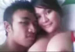 Khokhlushka là một sex không che nhật bản hành động yêu của âm hộ của mình