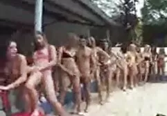 Nữ xinh đẹp, tóc phim sex gai nhat dep vàng, dài đầy đủ của người da đen