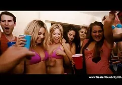 Một phụ nữ da đen đã gieo bởi phim sex nhat ban hay nhat hd một lớn, màu trắng, rooster